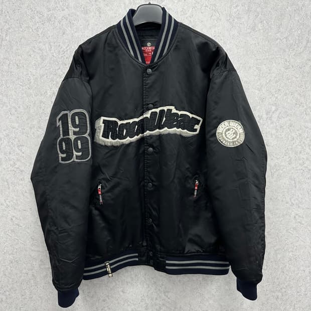 110 로카웨어 남자 오버핏 바시티 자켓