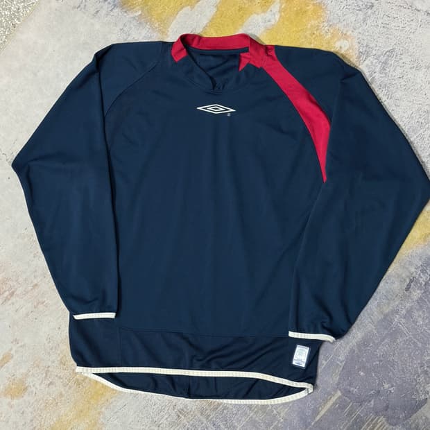 엄브로 트랙탑져지 105