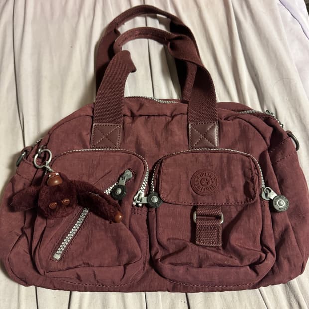 키플링 팥색 가방