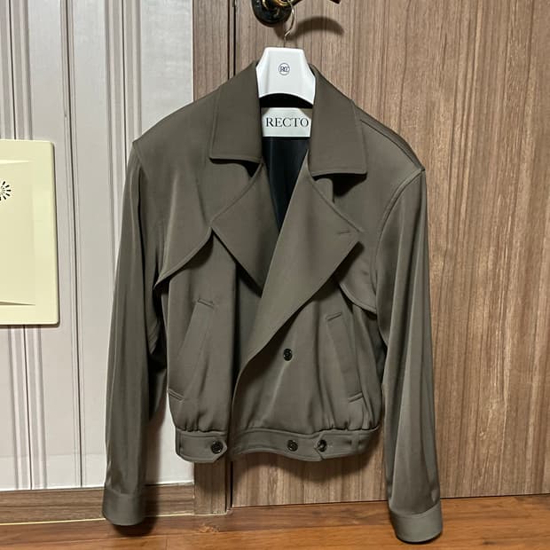 렉토 트렌치 디테일 울 점퍼