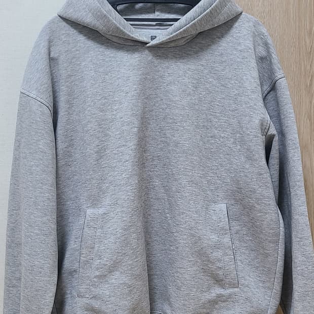 유니클로 후드티