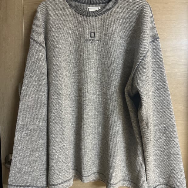 [50]우영미 25FW 그레이 니트 스웨트셔츠