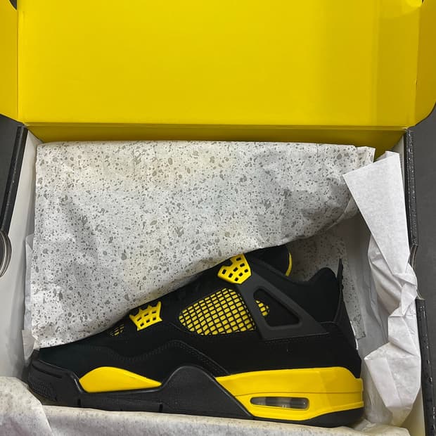 조던4 레드로썬더 270 Jordan4 Retro Thunder 270