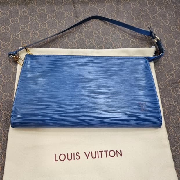 루이비통 에삐 미니 백