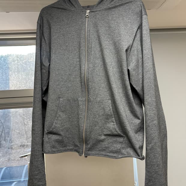 모노프리베 후드집업