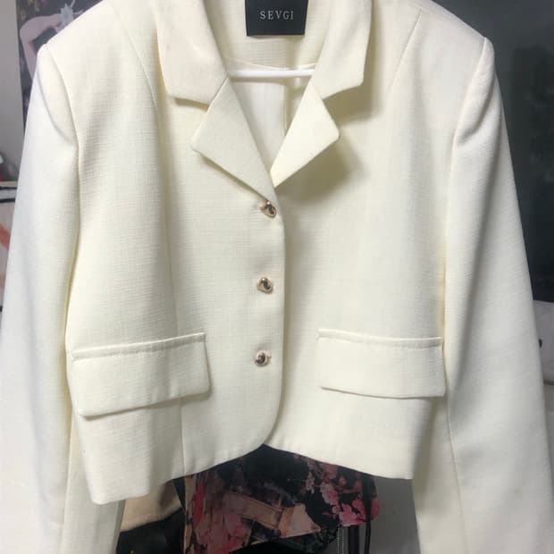 클래식 하트 버튼 크롭 마이자켓 크림