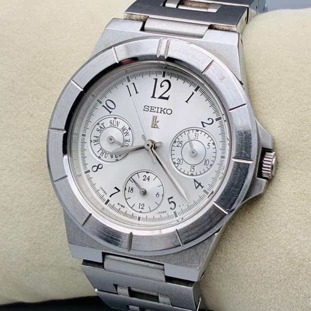 세이코 루키아 빈티지 멀티펑션 메탈 시계