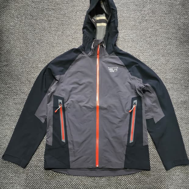 마운틴하드웨어 후드 바람막이 자켓  L사이즈 