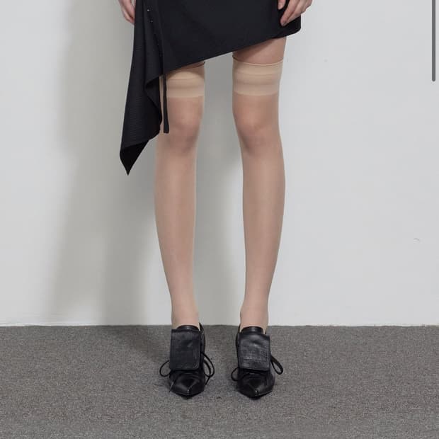 보헴서 UNBALANCED DRAPE MINI SKIRT, S