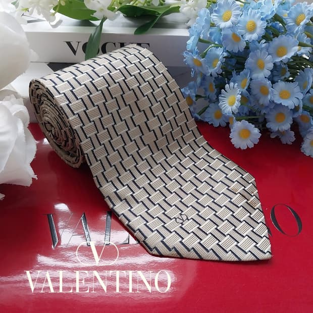 발렌티노 넥타이 베이지 자카드 패턴 10cm A~B등급 K2089
