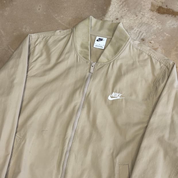 L 나이키 베이지 집업자켓 