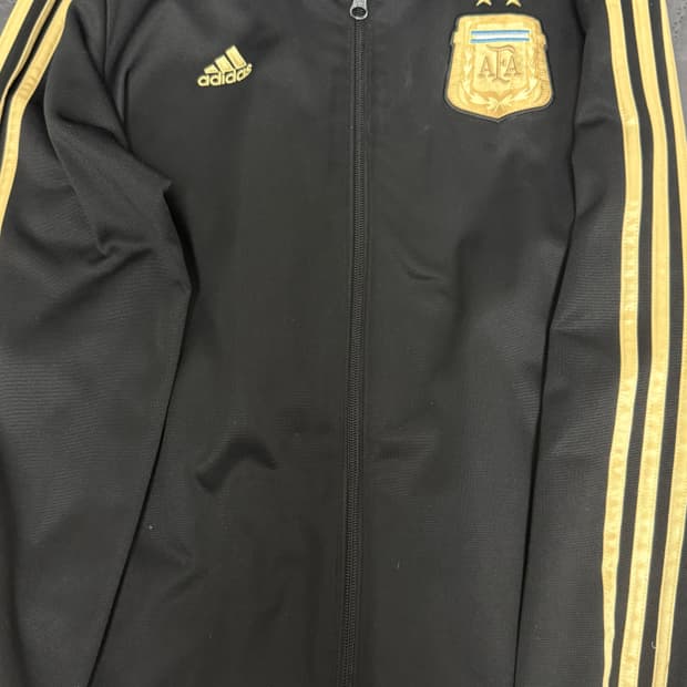 아르헨티나 국대 검골 검금 트랙탑 져지