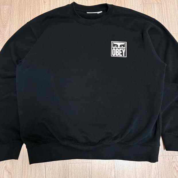 오베이 Obey 맨투맨 블랙