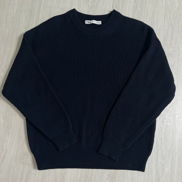 자라 ZARA - 하찌 베이직 라운드 니트 (네이비 s)