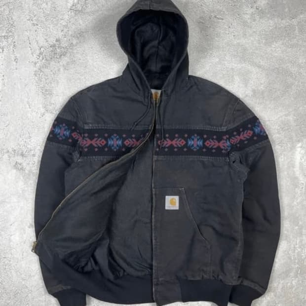 칼하트 아즈텍  L 사이즈 구합니다