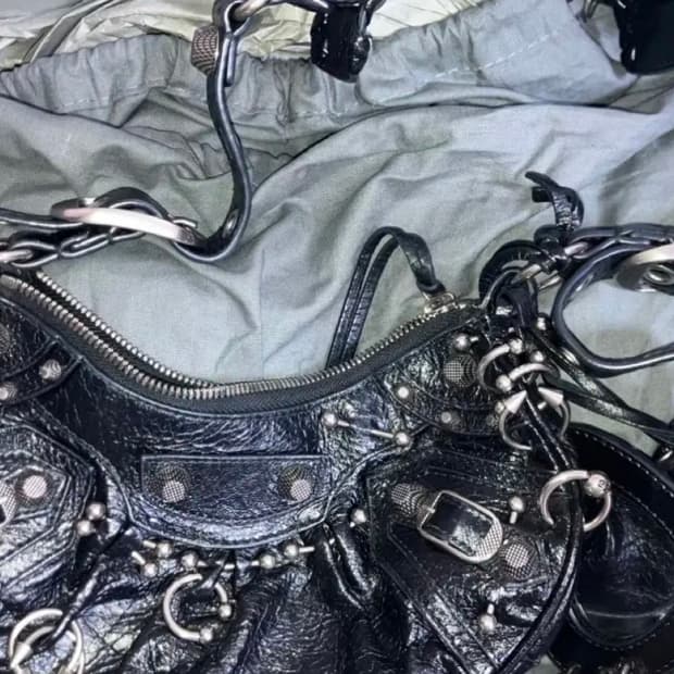 (백화점 구매 제품)발렌시아가 르카골 피어싱 xs