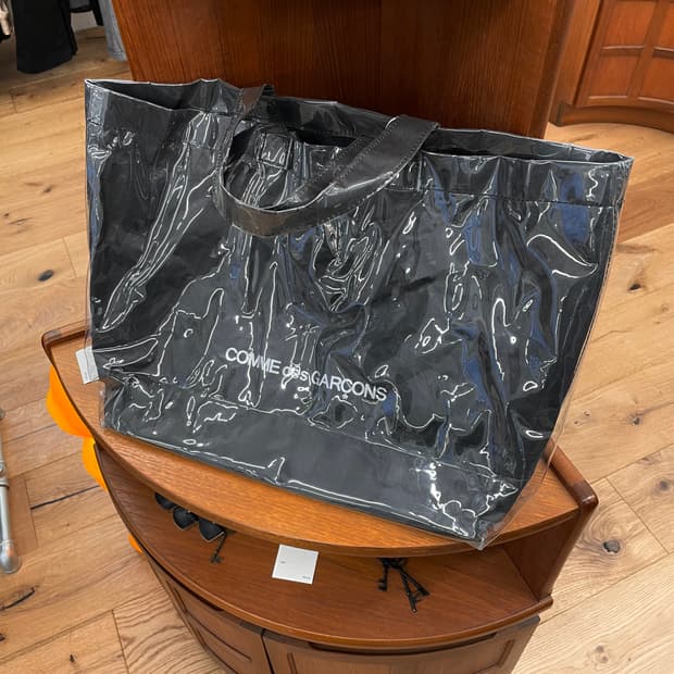 꼼데가르송 블랙 PVC 토트백