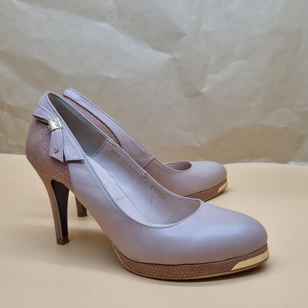 미소페 여성펌프스 실사이즈235 굽10