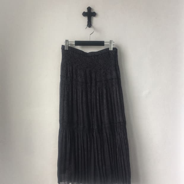 Ornament pattern layer long skirt