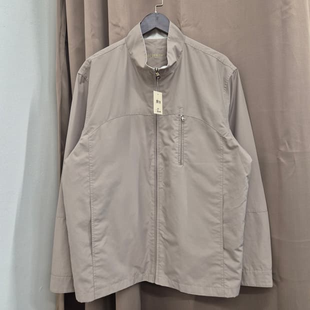 지방시 베이지색 남성 바람막이 자켓 2XL