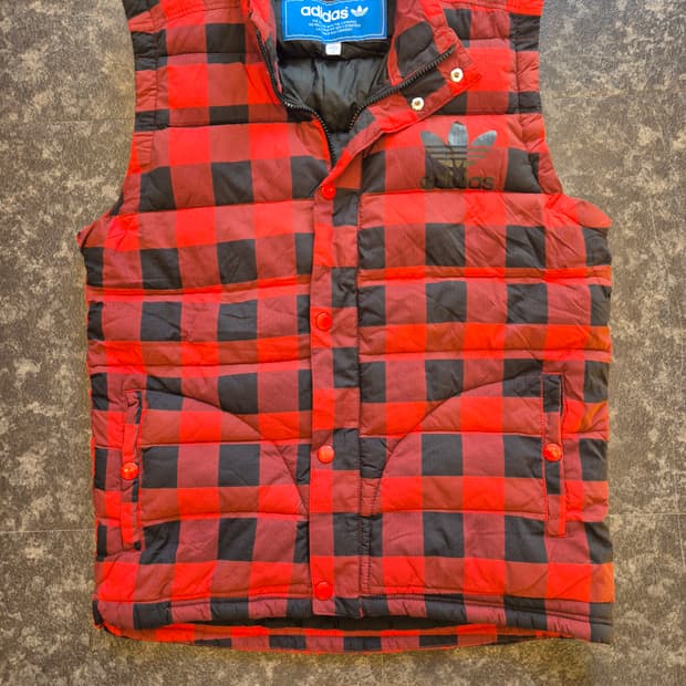아디다스 체크(화이어버드)패딩 조끼 M