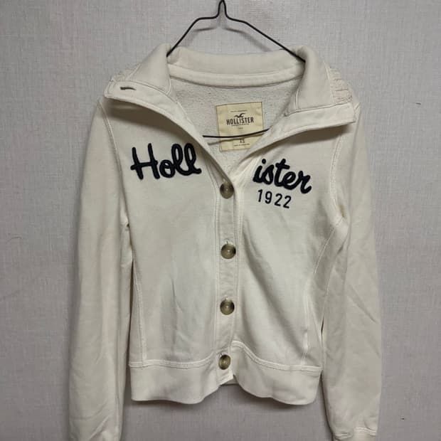 홀리스터 슬림핏 크롭 가디건 xs