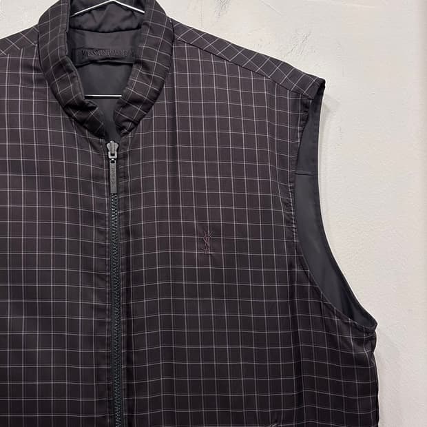 입생로랑 YSL 덕다운 리버시블 경량 패딩조끼