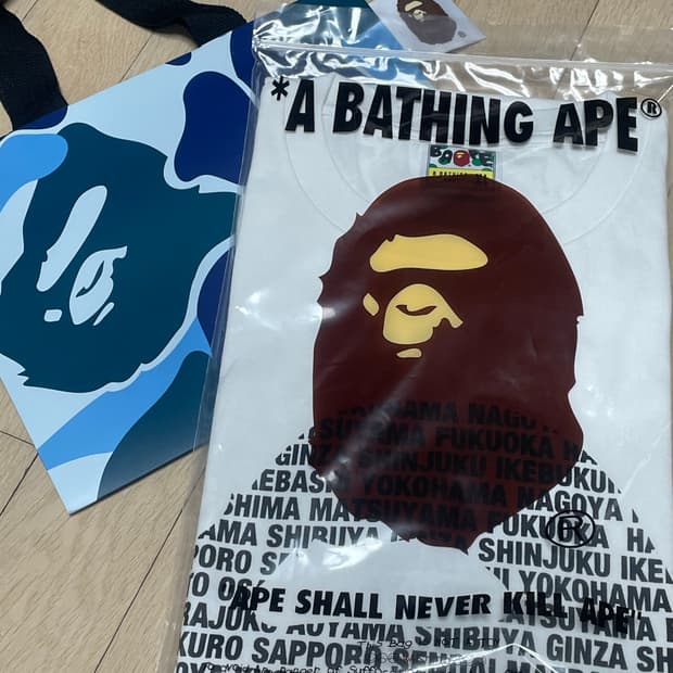 새상품) 베이프 재팬 스토어 티셔츠 화이트 XL