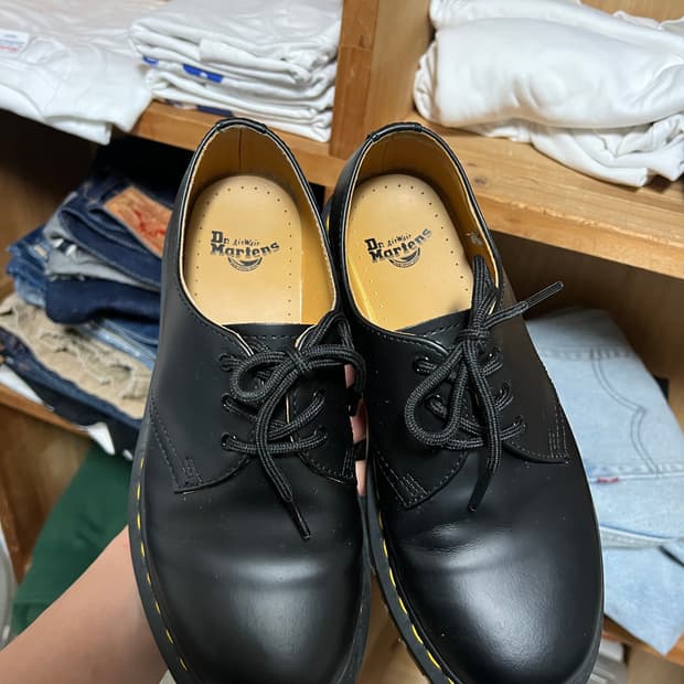 닥터마틴 1461 스무스 블랙 240