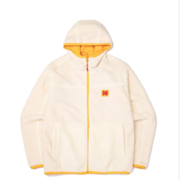 코닥 브랜드의 플리스 후드 집업 자켓
