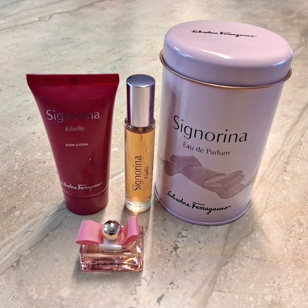 페라가모 세뇨리나 세트