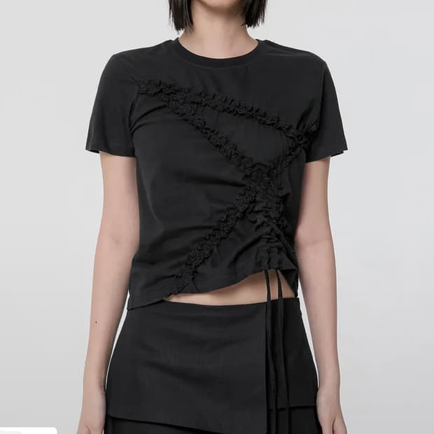 플레어업 Diagonal Strap T-shirt black