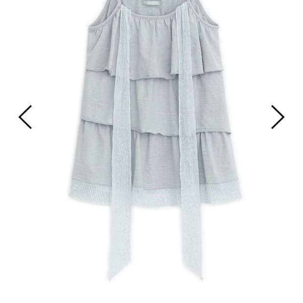 허그유어스킨 Tiered scarf sleeveless