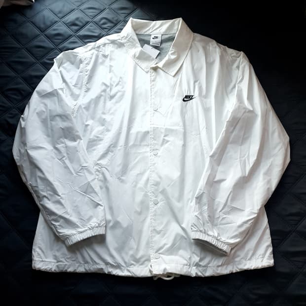 새제품XL 나이키 클럽 코치 바람막이 자켓 화이트 세일
