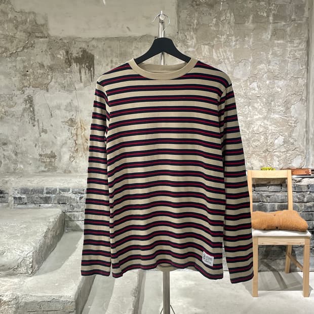 스투시 x 서플러스 00’s 스트라이프 크루넥 코튼 롱 슬리브