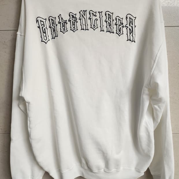 발렌시아가 고딕 타투 로고 후드티