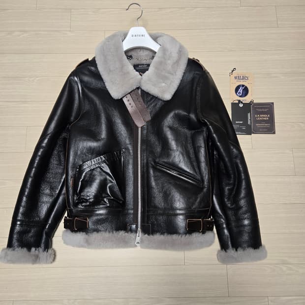 디아프바인 DV.LOT 693 Type B-3 무스탕