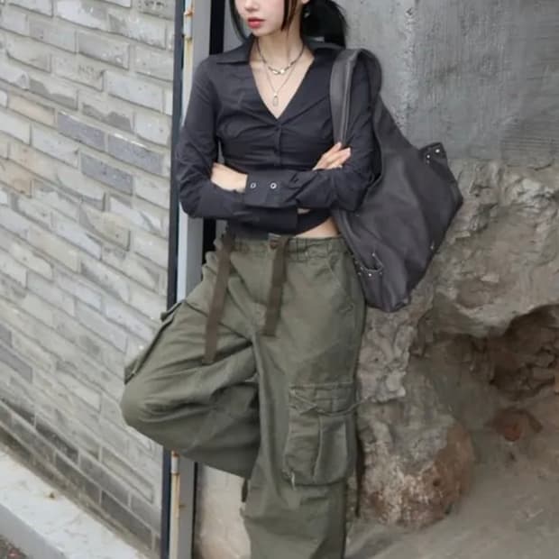 플리즈노팔로우 브이넥 셔츠 블랙
