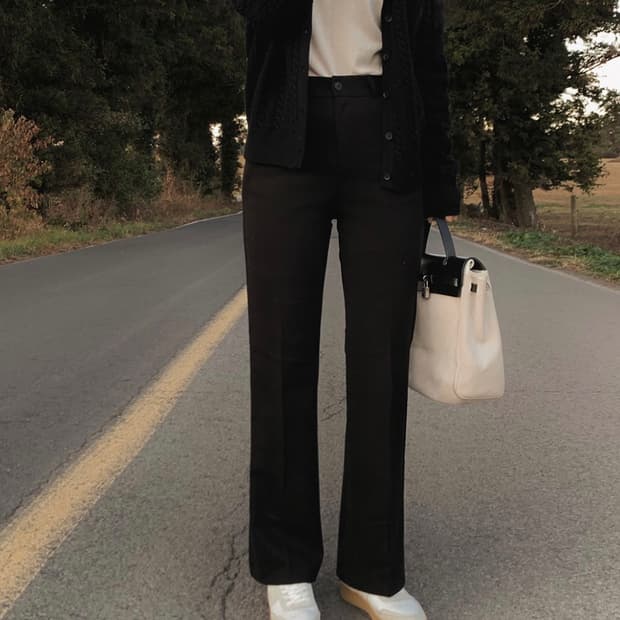 (미개봉, 새상품) 슬로우앤드 모먼트 세미 부츠컷 워머슬랙스 블랙 겨울