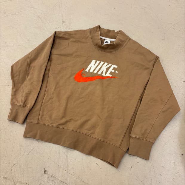 나이키 프렌치 테리 빅로고 맨투맨