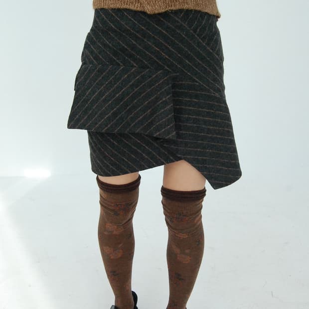 Skiired design unbalance skirt