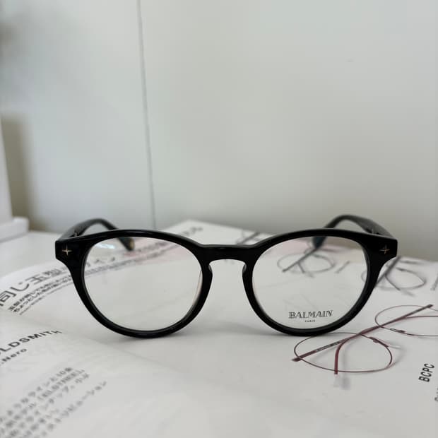 발망 뿔테 안경