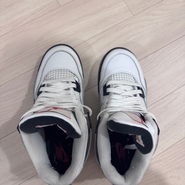 조던 레트로 4 (2025식) 235