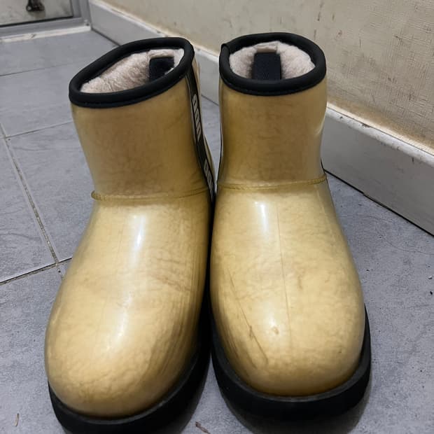 미국 정품 UGG 어그 클리어 미니 부츠 245