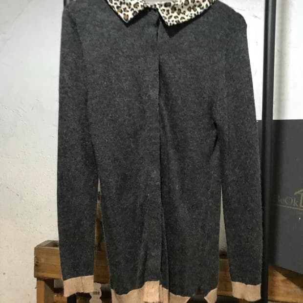 Leopard collar cardigan