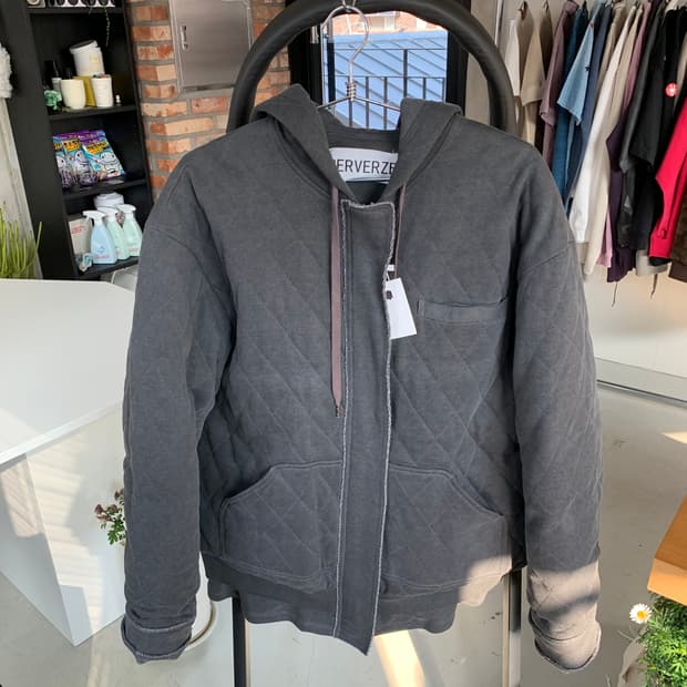 Perverze 퍼버즈 푸퍼 다운 자켓