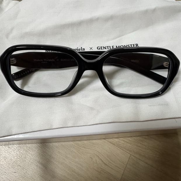 젠틀몬스터x메종마르지엘라212