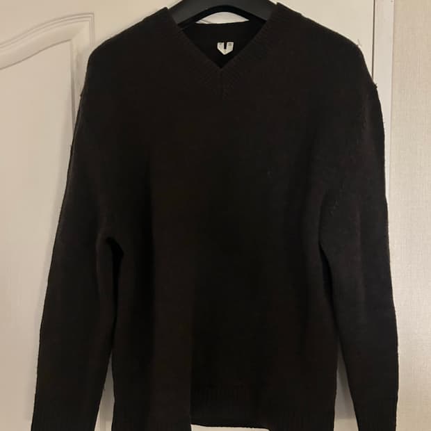 아르켓 브이넥 니트 브라운