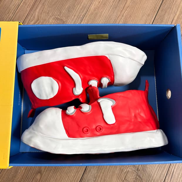 (11) 290 Bravest studio clay shoe
