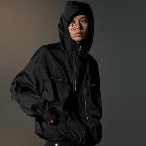 그레일즈 바람막이 팔아요 2사이즈 (105)